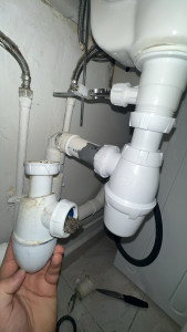 Photo de galerie - Remplacement siphon et bonde lavabo 