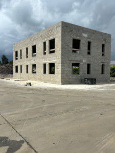 Photo de galerie - Bonjour Tous travaux de plâtre, murs, béton, peinture et carrelage sont réalisés.
Vous pouvez me contacter.