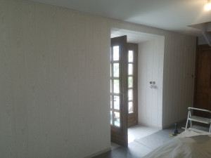 Photo de galerie - Le même mur habillé de lambris