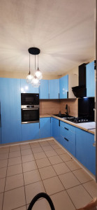 Photo de galerie - Montage d'une cuisine meublée 