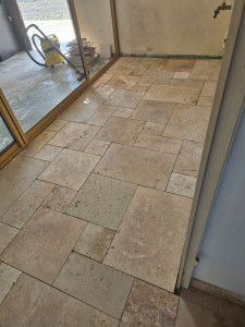 Photo de galerie - Pose travertin 