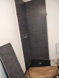 Photo de galerie - Installation de douche et des toilettes castrer vraiment toutes tes travaux.. montage des cuisines et installation sanitaire montage meuble en kit enduit peinture