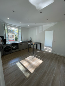 Photo de galerie - Apparemment 