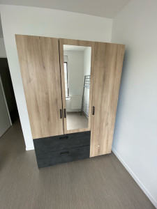 Photo de galerie - Montage placard trois portes