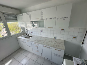 Photo de galerie - Installation cuisine linéaire 