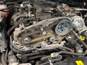 Photo de galerie - Distribution sur un moteur longitudinale 