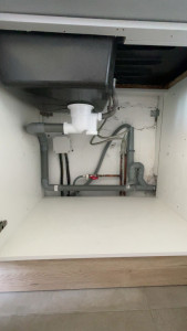 Photo de galerie - Installation évacuation sous évier