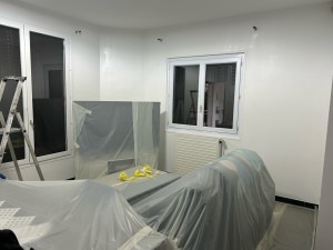 Photo de galerie - Peinture de une salon blanc