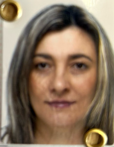 Photo de galerie -  « Je suis une personne sérieuse, ponctuelle et de confiance, avec de l’expérience dans le ménage, le repassage et l’aide aux courses. J’aime le travail bien fait et je suis attentive aux besoins des familles