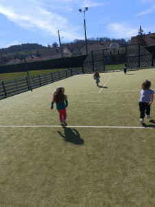 Photo de galerie - Une après midi avec les enfants que je gardais 