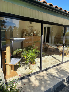 Photo de galerie - Baie vitrée après nettoyage