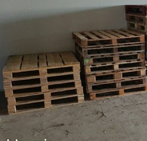 Photo de galerie - Palette bois en bon état et solide..