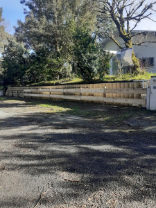 Photo de galerie - Blocs végétalisés + barrière bois 