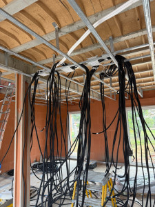 Photo de galerie - Pose de pieuvres électriques 