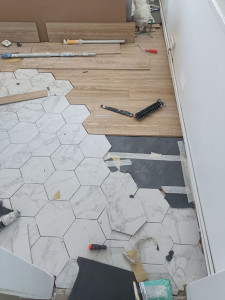 Photo de galerie - 

pose carrelage et parquet 