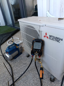 Photo de galerie - Pose clim avec tirage au vide 