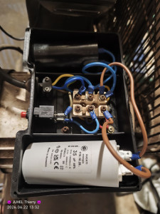 Photo de galerie - Modification d'un moteur triphasé en mono phasé.