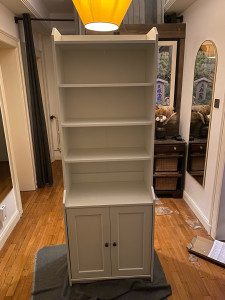 Photo de galerie - Montage d’une petite armoire 