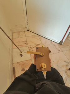Photo de galerie - Changement d’un cylindre sur un montage 3 points FICHET