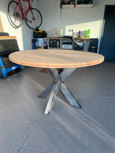 Photo de galerie - Ponçage et rénovation d’une table 