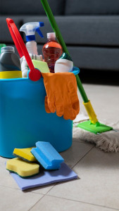 Photo de galerie - Je propose des services de ménage avec sérieux et soin. Nettoyage, rangement et entretien de votre logement selon vos besoins. Travail soigné et respectueux.