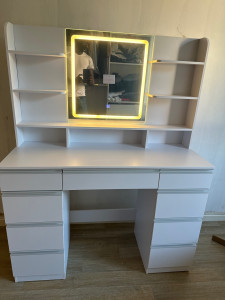 Photo de galerie - Coiffeuse