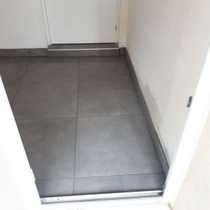 Photo de galerie - Pose au sol 5 M2 cx grès 60/60 