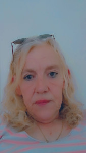 Photo de galerie - Recherche aide a la personne n hesitez paq a me contacter cordialement.

