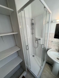Photo de galerie - Installation cabine de douche 