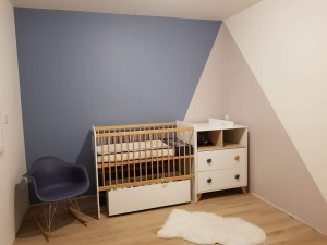 Photo de galerie - Réalisation de peintures dans une chambre de bébé 