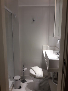 Photo de galerie - Organisation salle de bain 