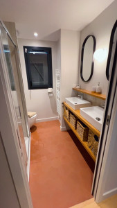 Photo de galerie - Salle de bain propre et soignée, prête pour l’arrivée des occupants.