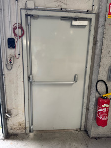 Photo de galerie - Remplacement anti panique 