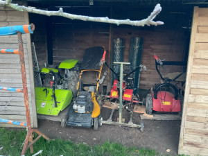 Photo de galerie - Petit travaux de jardinage et débroussaillage 