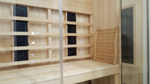 Photo de galerie - Création d'un sauna à infrarouges 
- conception
- carrelage
- menuiserie
- isolation
- électricité 
- vitrerie