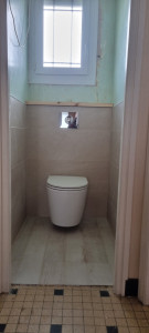 Photo de galerie - Rénovation wc suspendu, carrelage et faïence