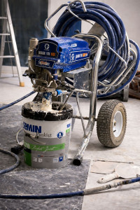 Photo de galerie - Enduit garnissage et lissage projeté, peinture airless finition haut de gamme. 