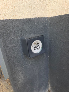 Photo de galerie - Pose d'une prise Renforcée pour la recharge d'une voiture électrique 
