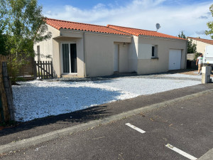 Photo de galerie - Pose galet blanc ardoise cassé 