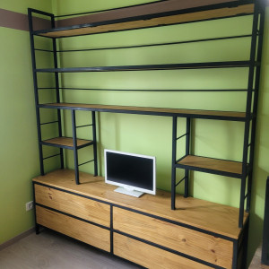 Photo de galerie - Meuble télé/ bibliothèque de mon  biureau