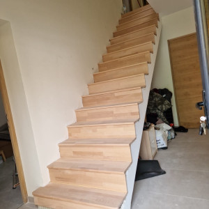 Photo de galerie - Habillage escalier en bois sur mesure