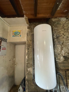 Photo de galerie - Mise en place ballon d’eau chaude 200l 