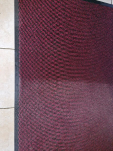 Photo de galerie - Début de nettoyage tapis 