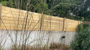 Photo de galerie - Pose de clôture sur un petit muret
