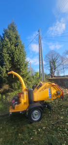 Photo de galerie - Broyage de branchages apres grosse remise en état jardin.