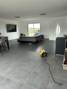 Photo de galerie - Pose de carrelage 60x60 sur une surface de 140m2