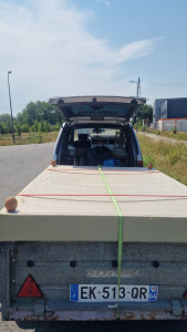 Photo de galerie - évacuation meubles et lits et d'autres afdaires pour déposer a emmaus 