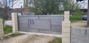 Photo de galerie - Réalisation portail coulissant inox 4m