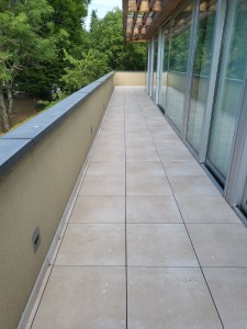 Photo de galerie - Terrasses de 300 m2 effectué dalles sur plots 
