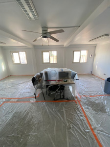 Photo de galerie - Repeindre une salle d’attente de la la métropole 13015 